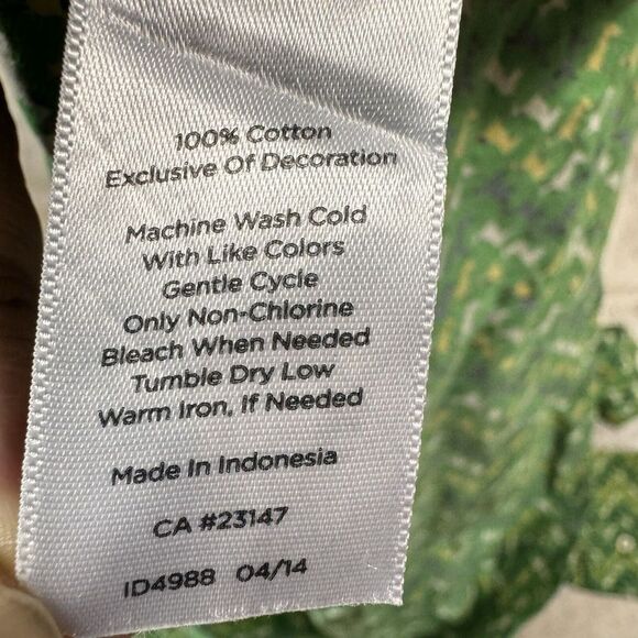 Talbots Shirt Blouse Womens 12 Green Horse Print Button Up Casual - Picture 9 of 9